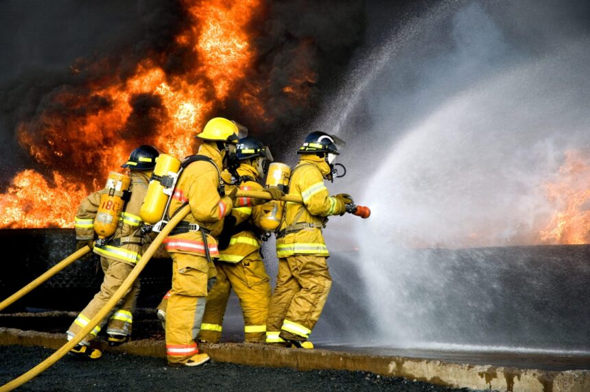 S.F. firefighters seek cause of huge Nob Hill blaze — repairs could take months – San Francisco Chronicle