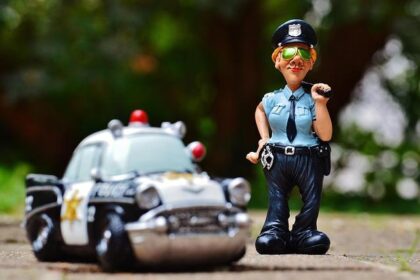 Mountain View police warn community about phone scammers posing as law enforcement