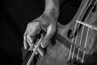 Cellist Johannes Moser solos in Anna Thorvaldsdottir concerto premiere with SF Symphony   