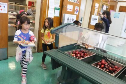 Oakland resumes free summer meals for kids after partners chip in to keep program alive