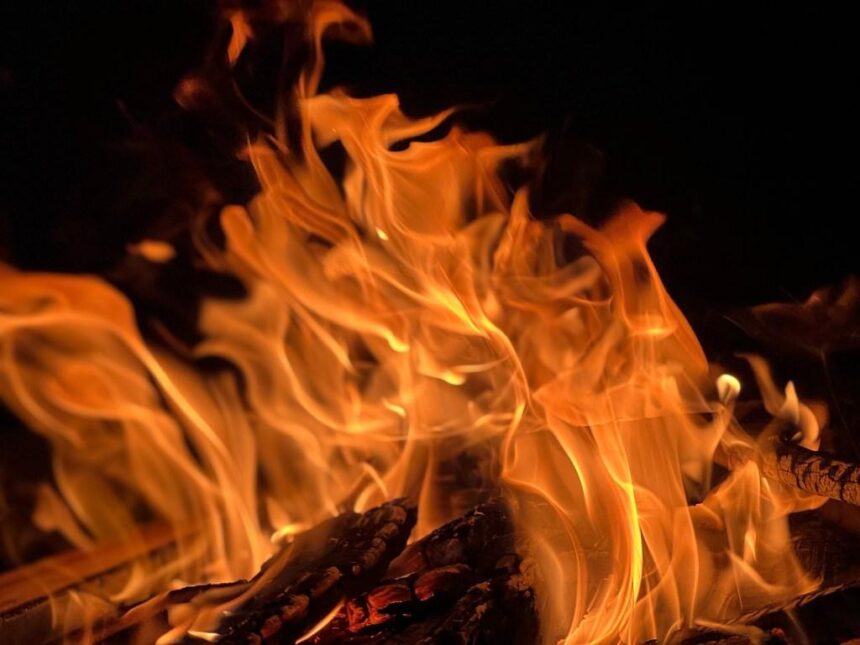 Fire breaks out at deck of SF home in Portola neighborhood