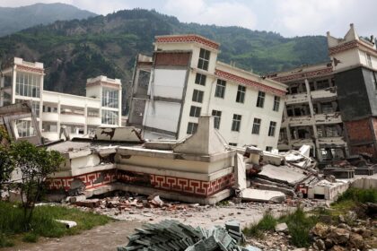Earthquake shakes East Bay on Sunday night