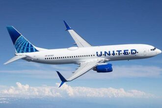 United Airlines Takes to the Skies Again at SFO After Technical Glitch Disrupts Flights
