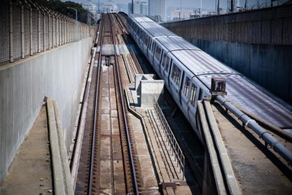 Travel Alert: BART Service Suspended Between San Francisco and Oakland Amid Transbay Tube Troubles!
