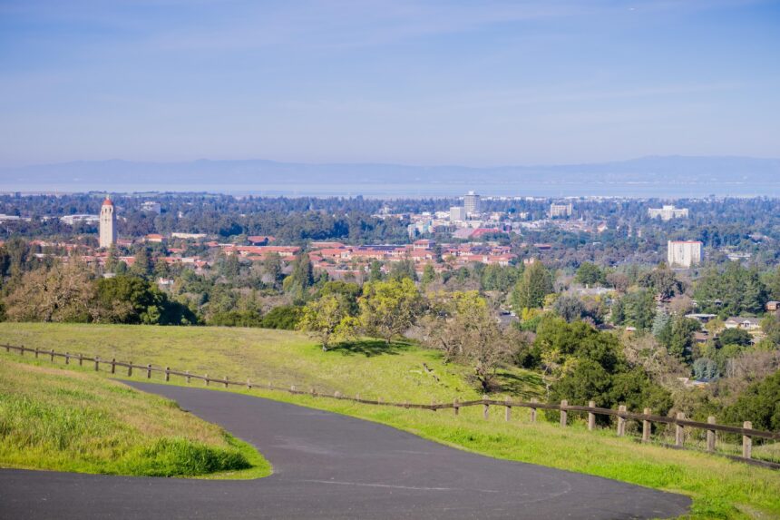 Heroic Palo Alto Residents Foil Burglary Attempt in a Daring Show of Courage!