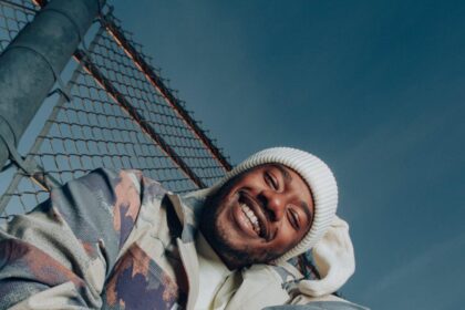 LaRussell Sets Vallejo Ablaze with a Sold-Out Backyard Show, Inspiring Fans to ‘Do That Lil Dance’!
