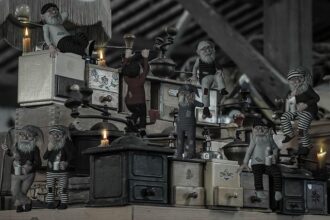 Over 1,000 Priceless Treasures Vanish from Oakland Museum!