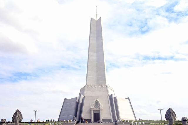 Honoring a Legend: A Heartfelt Memorial for Beloved Oakland Football Coach John Beam at Laney College