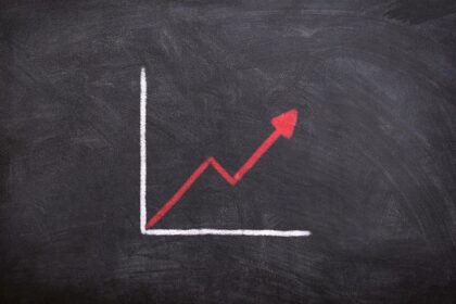 Is College Still a Smart Investment? Experts Explore Growing Doubts About Higher Education’s Value