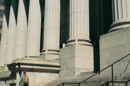 Oakland Councilmember Sparks Outrage After Controversial Gesture at City Meeting