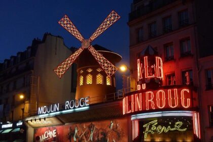 Experience the Magic: ‘Moulin Rouge’ – A Dazzling Jukebox Musical for Every Pop Fan!