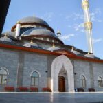 Unmissable Highlights: Experience the Magic of Diablo Ballet, Clowning with Andrea Barello, a Vibrant Celebration at the Oakland Asian Cultural Center, and Captivating Performances by Davóne Tines and the Aspen String Trio!