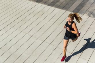 Pro Runner Sara Hall Shares Her Inspiring Journey in New Memoir ‘For the Love of the Grind