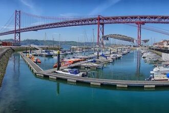 25 Arrested in Thrilling Bay Bridge Takeover!