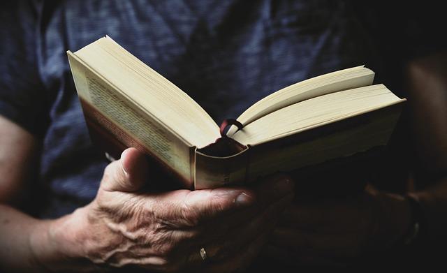 Immerse Yourself in the Enchantment of Bloomsday: A Vibrant Celebration of Irish Literature at SF City Hall and Muni Stations!