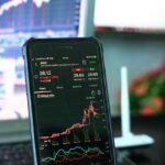 Robinhood Restructures: 300 Jobs Cut in Major Layoff Move