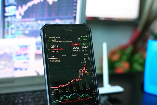 Robinhood Restructures: 300 Jobs Cut in Major Layoff Move