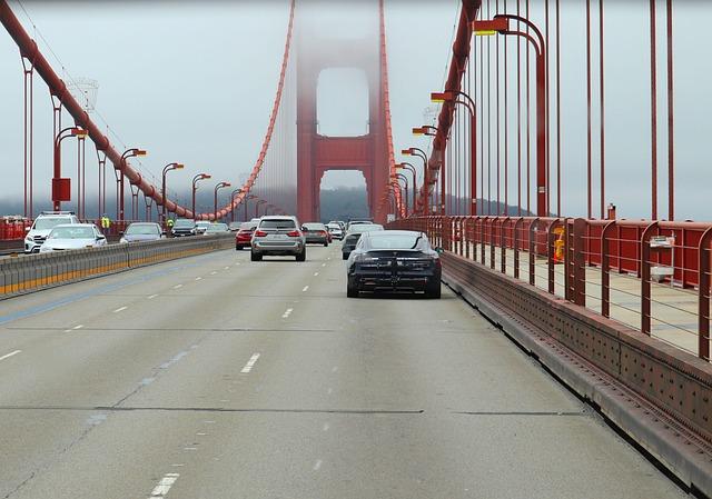 Waymo Robotaxis Cause July 4th Traffic Chaos in San Francisco!