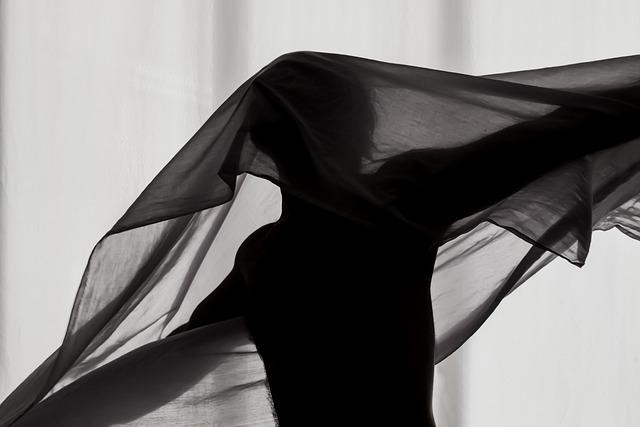 Tether Dance Project Dazzles with Enchanting Full-Length Performance ‘Escapement’ in San Francisco