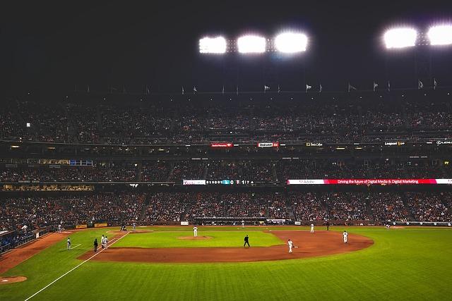 Willy Adames Shines Bright: A Game-Changing Performance for the Giants Against the Guardians! Willy Adames Shines Bright: A Game-Changing Performance for the Giants Against the Guardians!