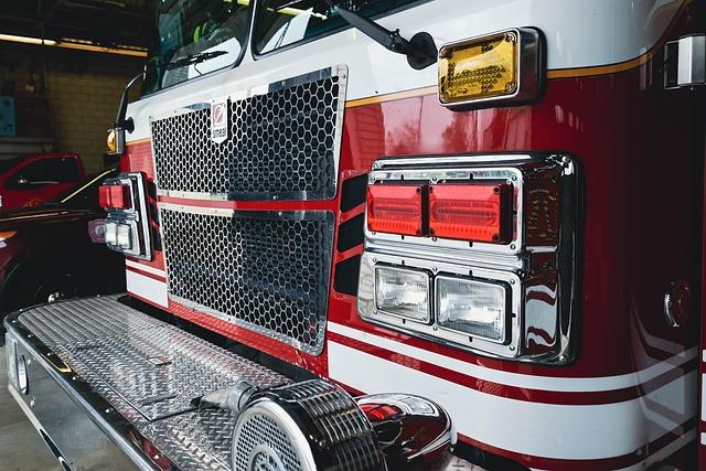 Brave San Rafael Firefighters Rescue Dog from Devastating Apartment Fire, Leaving Four Residents Displaced