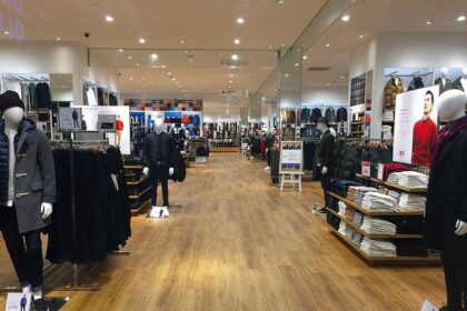 Highly anticipated Uniqlo store returning to downtown SF within a month – SFGATE