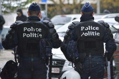 Parole agent honored for heroism during Oakland shooting
